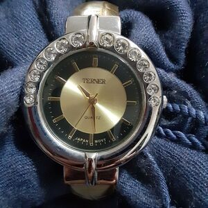 New Women's TERNER Gold Tone Bracelet Watch 7" hinged needs battery